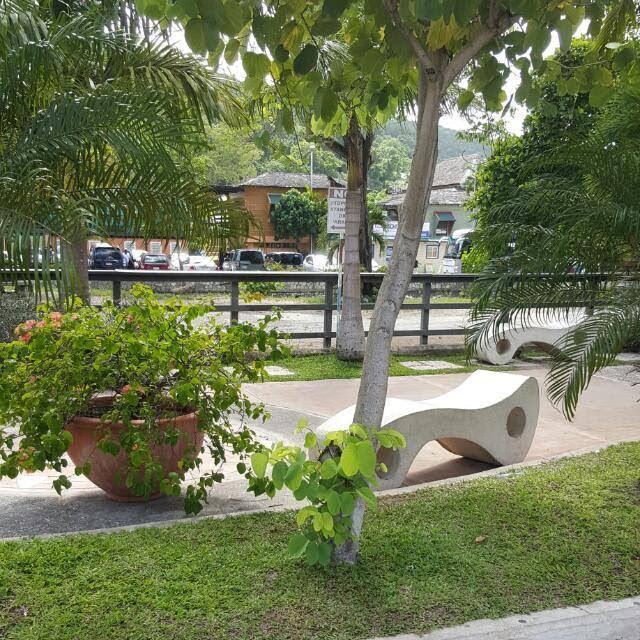 McFarlane's Place Ocho Ríos Exterior foto