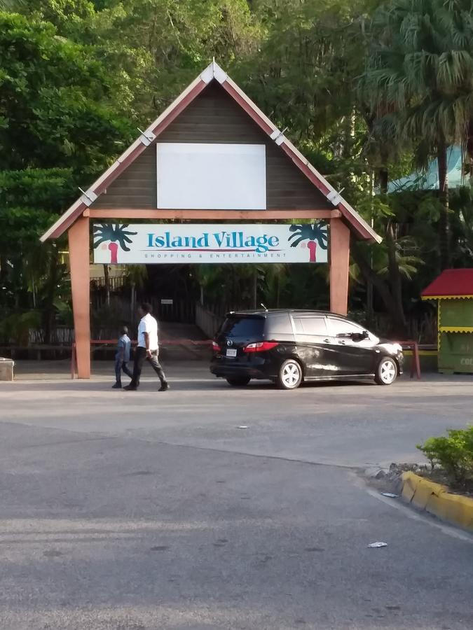 McFarlane's Place Ocho Ríos Exterior foto